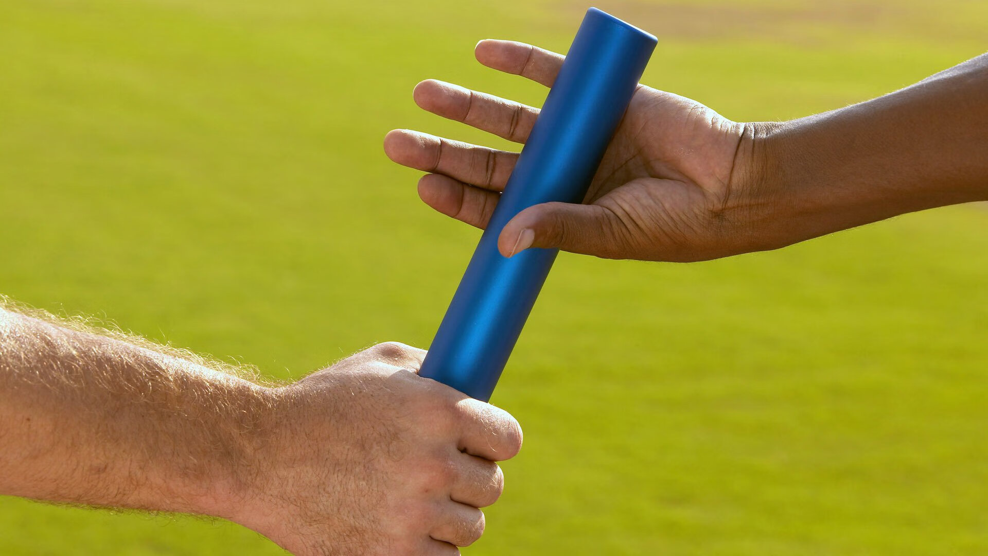 滑板训练基地正式启用助力青少年发展，滑板训练场图片